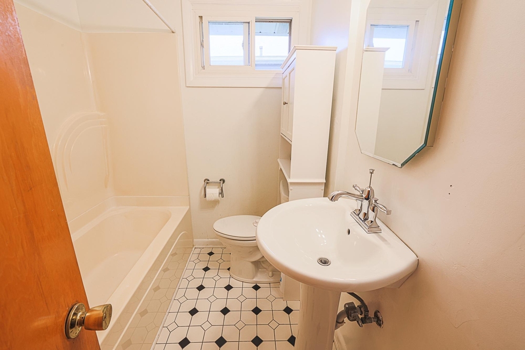 16 Hathaway Road - Photo 32