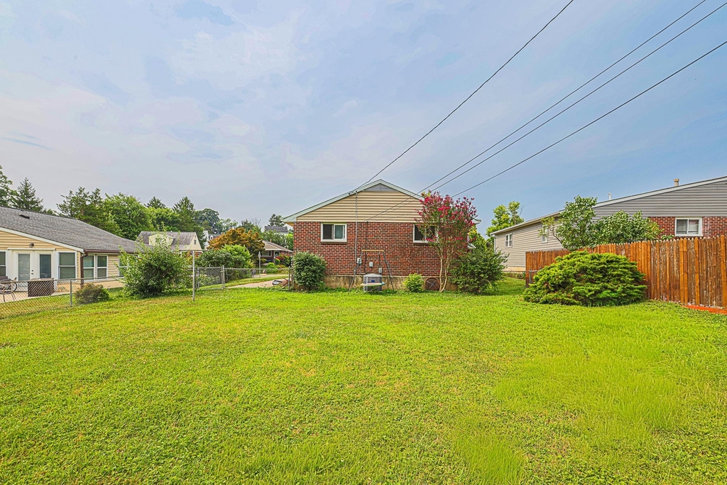 16 Hathaway Road - Photo 18