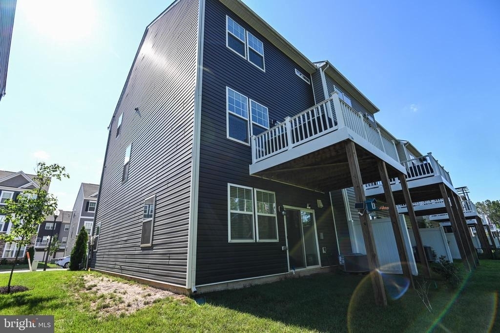 2047 Hinshaw Drive - Photo 2