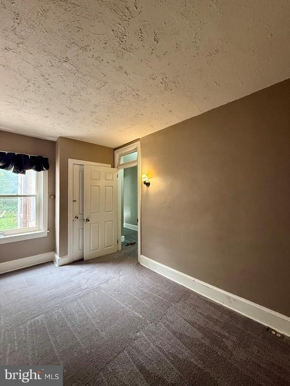 924 Lovering Avenue - Photo 14