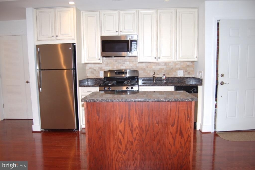 3211 Georgia Avenue Nw - Photo 8