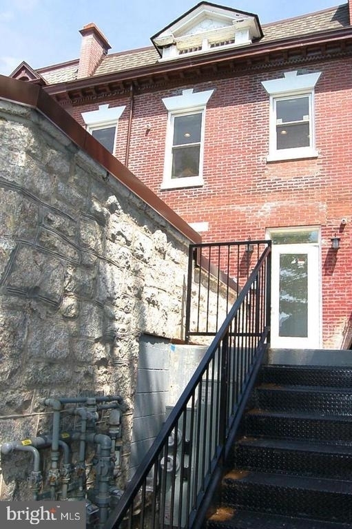 3211 Georgia Avenue Nw - Photo 1