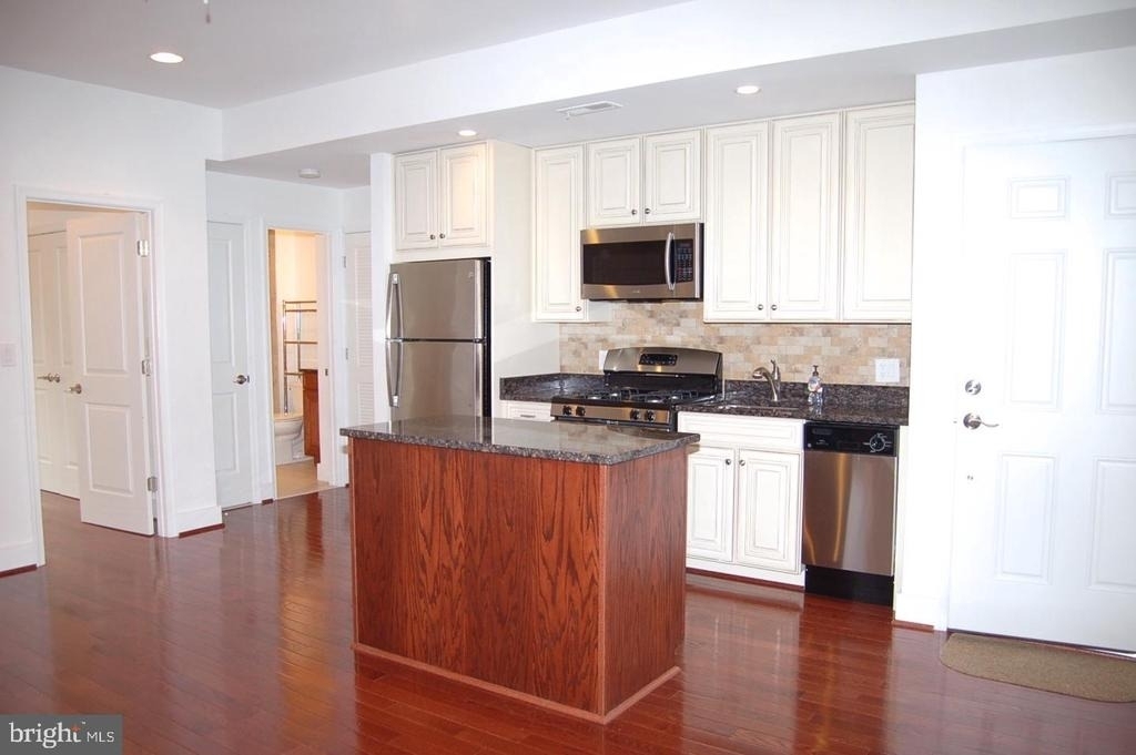 3211 Georgia Avenue Nw - Photo 0