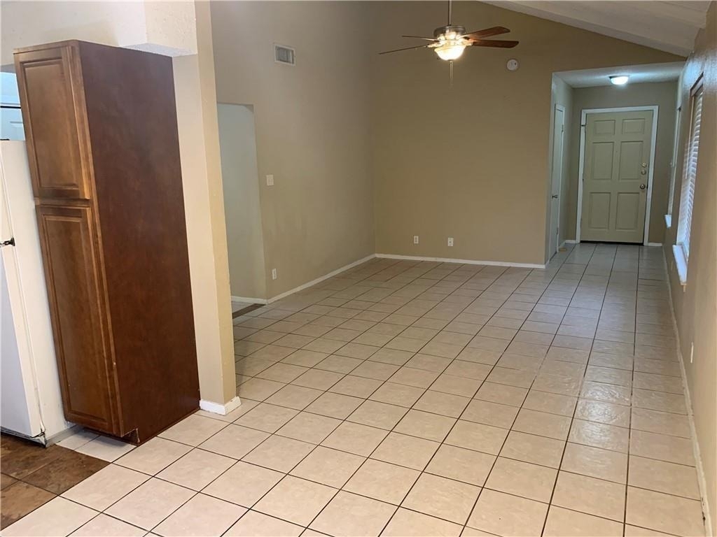 7208 Creekside Dr - Photo 4
