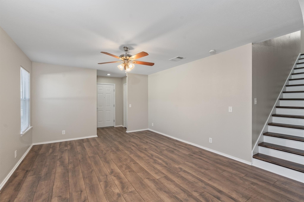 403 Lakemont Dr - Photo 4