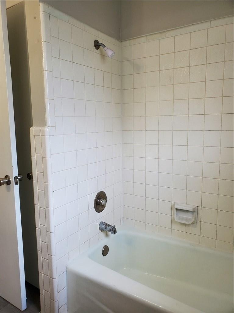1065 Linde Ave - Photo 3