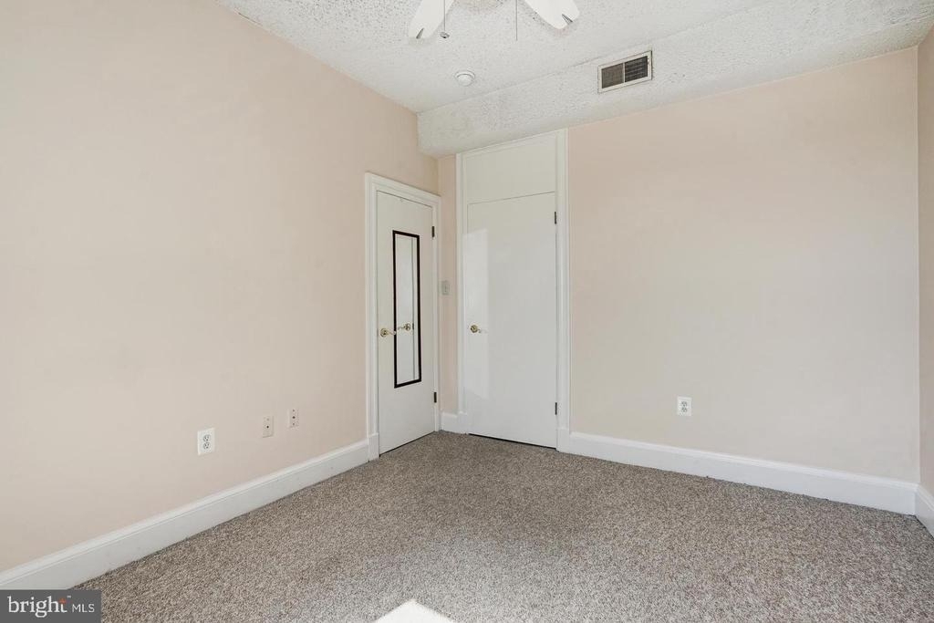 1401 Columbia Road Nw - Photo 22