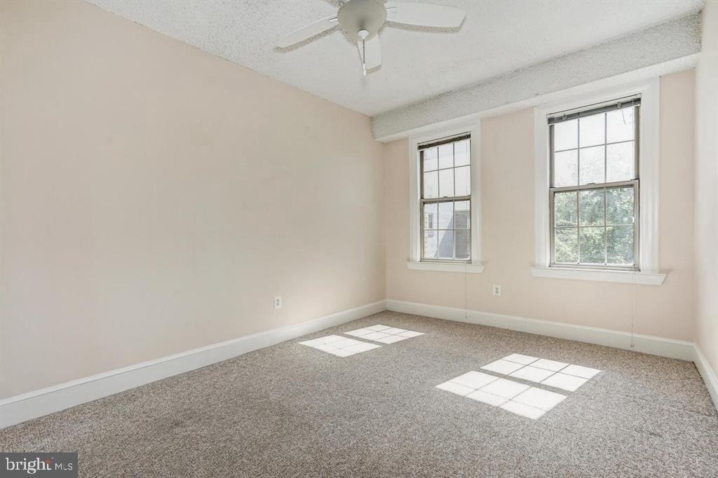 1401 Columbia Road Nw - Photo 13