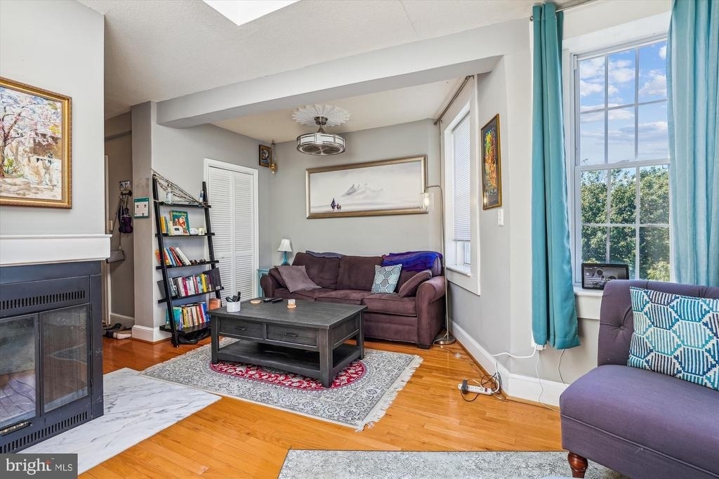 1125 Maryland Avenue Ne - Photo 1