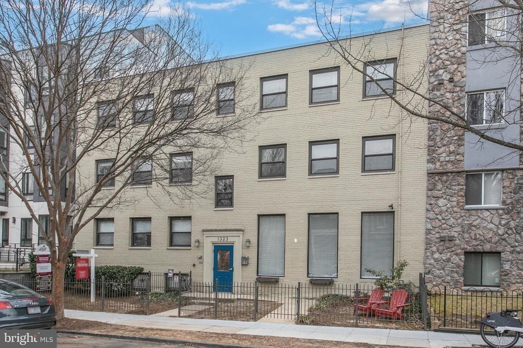 1323 K Street Se - Photo 0