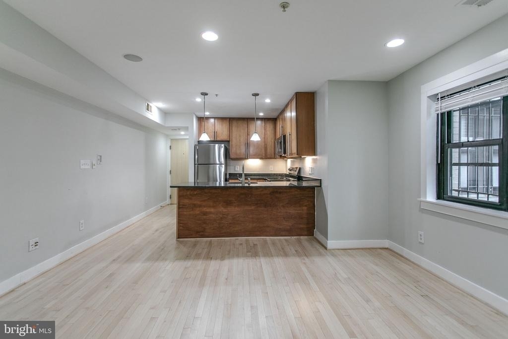 1323 K Street Se - Photo 2