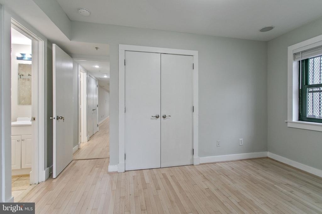 1323 K Street Se - Photo 15
