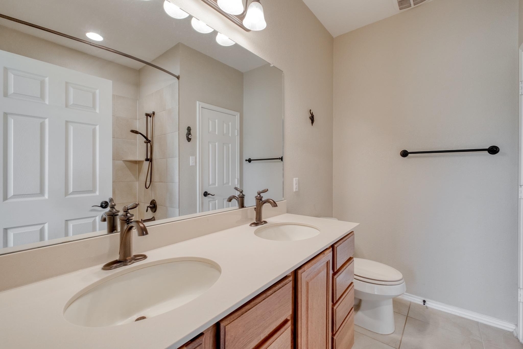 117 Brittany Ln - Photo 18