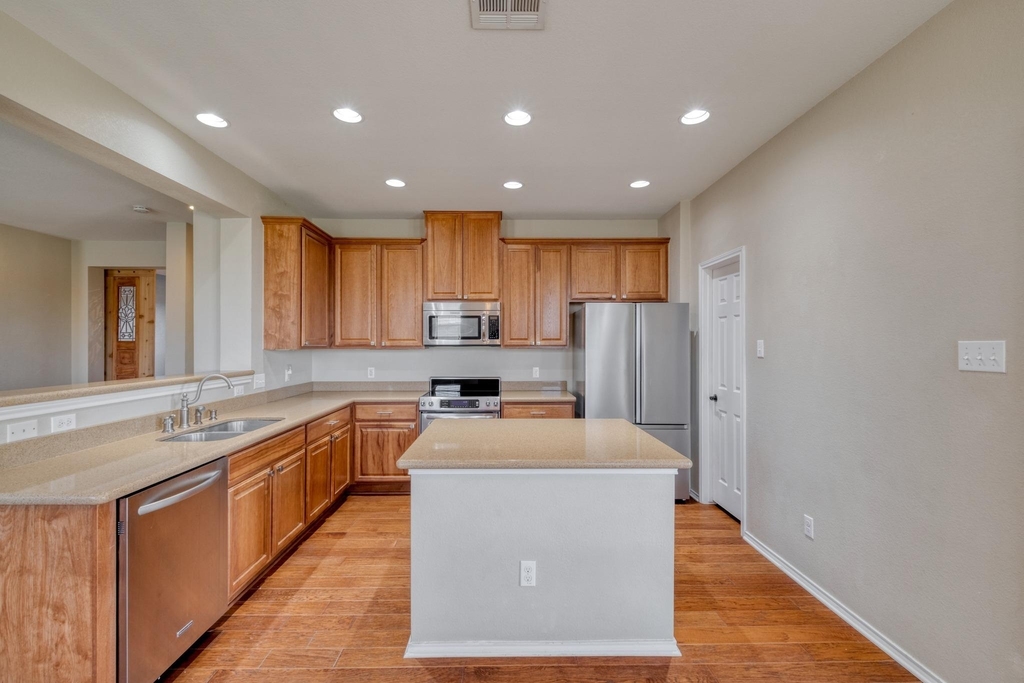 117 Brittany Ln - Photo 12