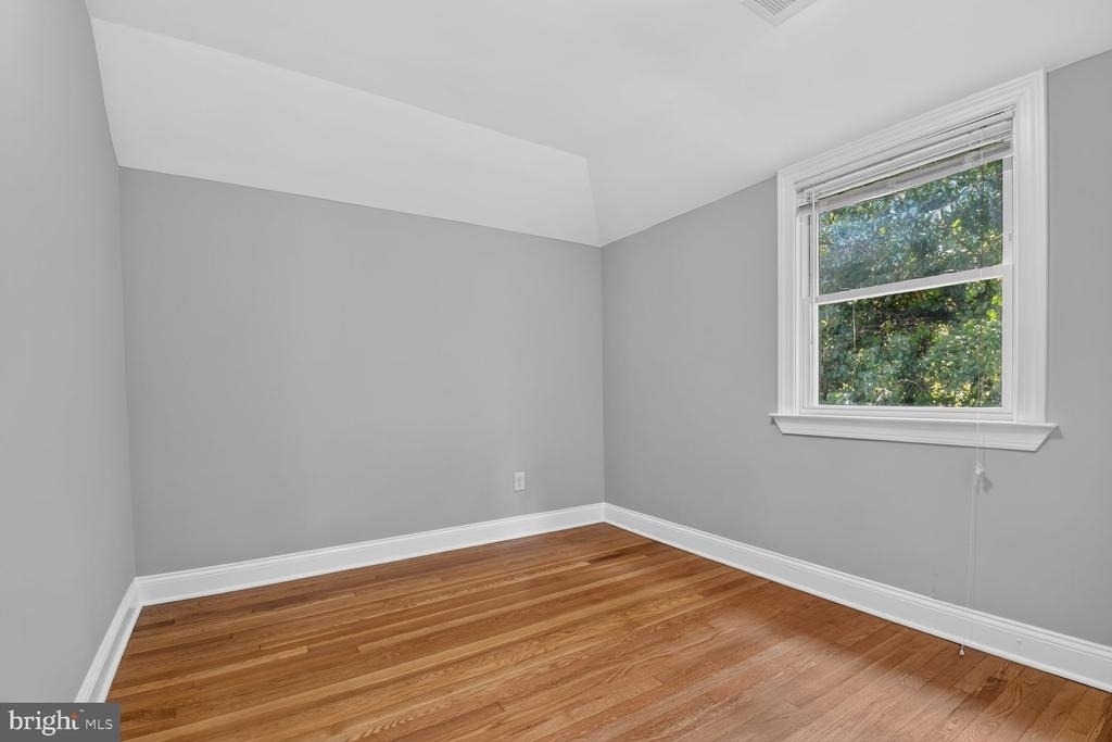 3101 Chestnut Street Ne - Photo 10