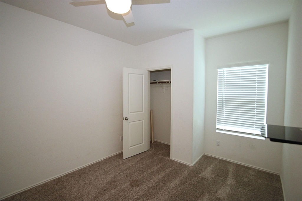299 Emerald Green Trl - Photo 12