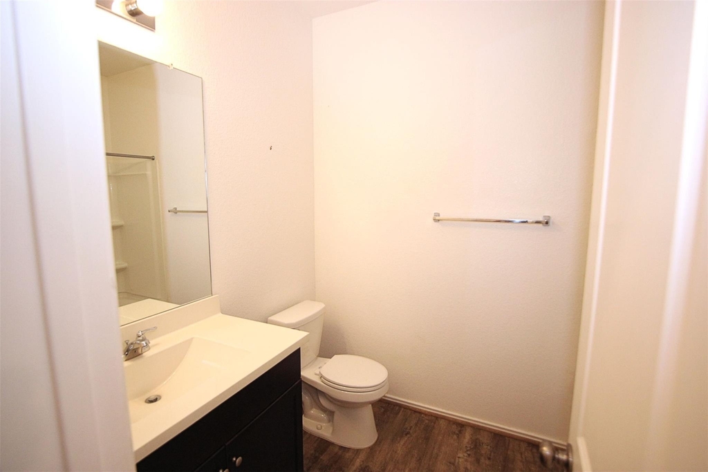 299 Emerald Green Trl - Photo 16