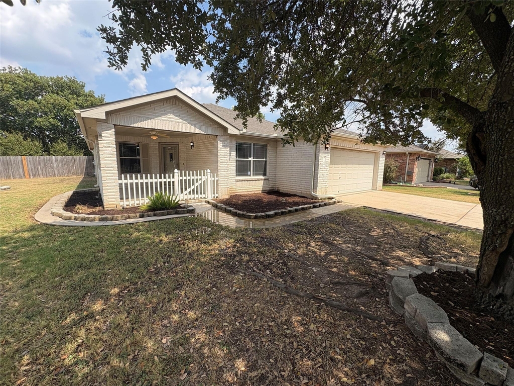 2100 Mir Woods Dr - Photo 0