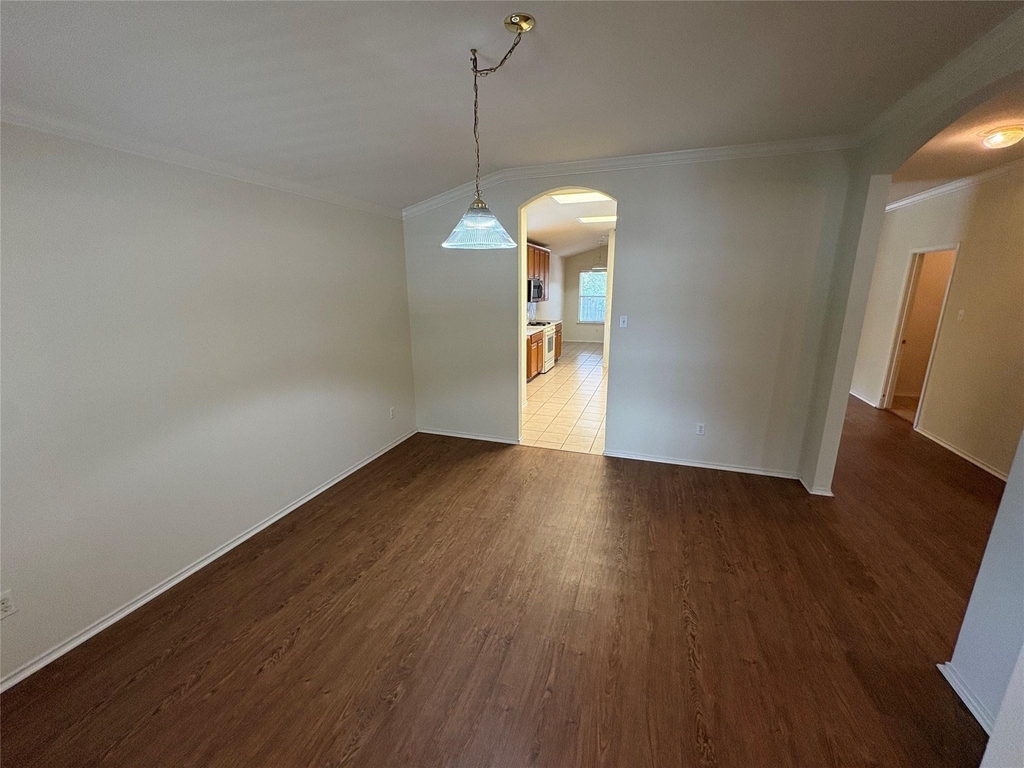 2100 Mir Woods Dr - Photo 2