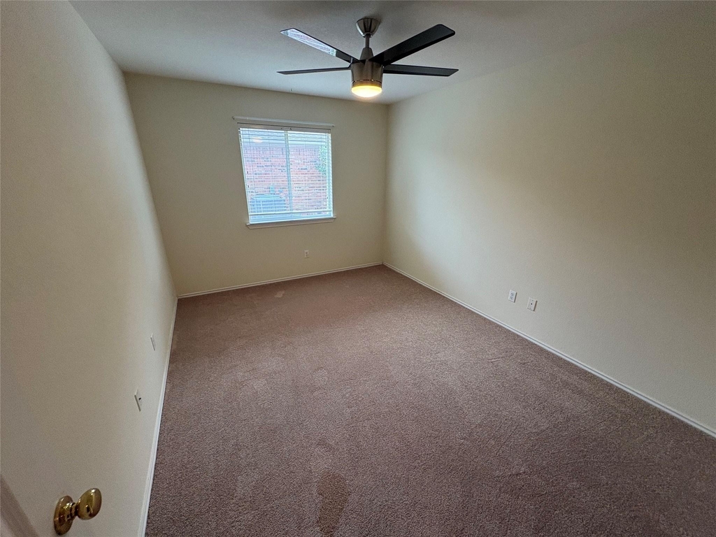 2100 Mir Woods Dr - Photo 23