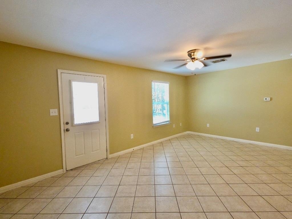 1623 Breezy Cv - Photo 1