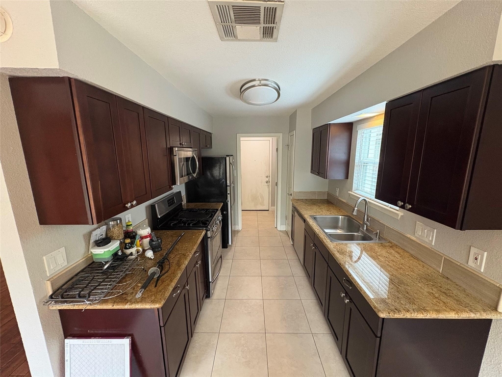 10106 Missel Thrush Dr - Photo 5