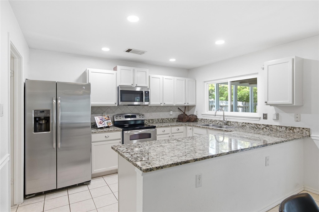 1314 Chalk Ln - Photo 9