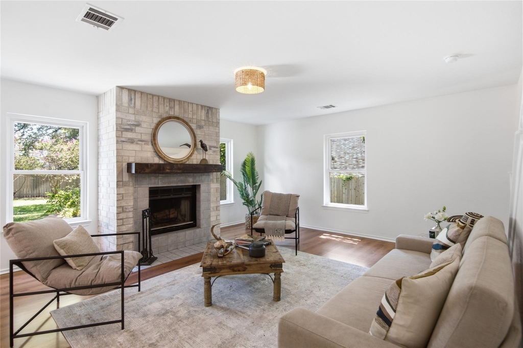 1314 Chalk Ln - Photo 6