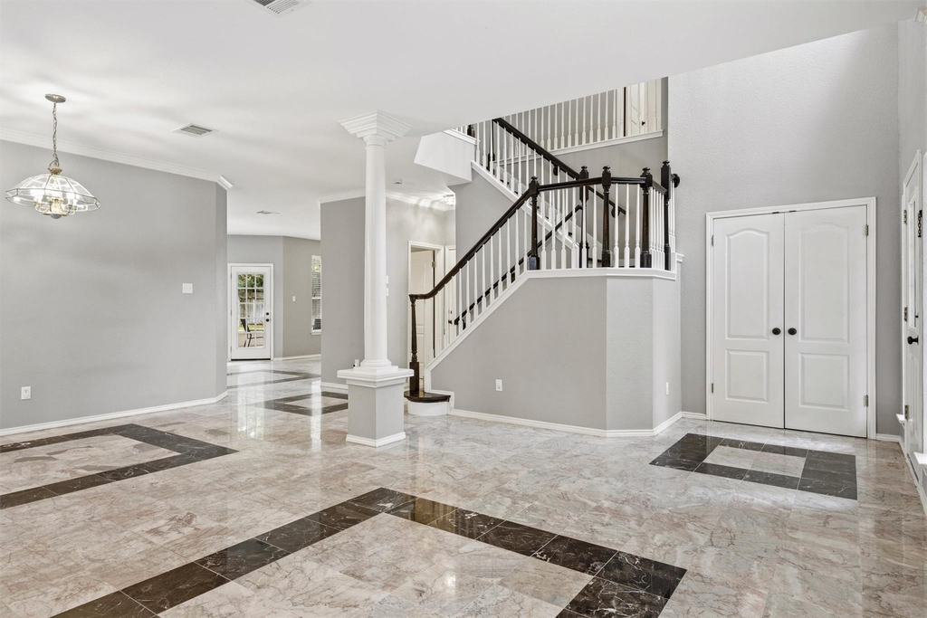 2813 Cortez Dr - Photo 12