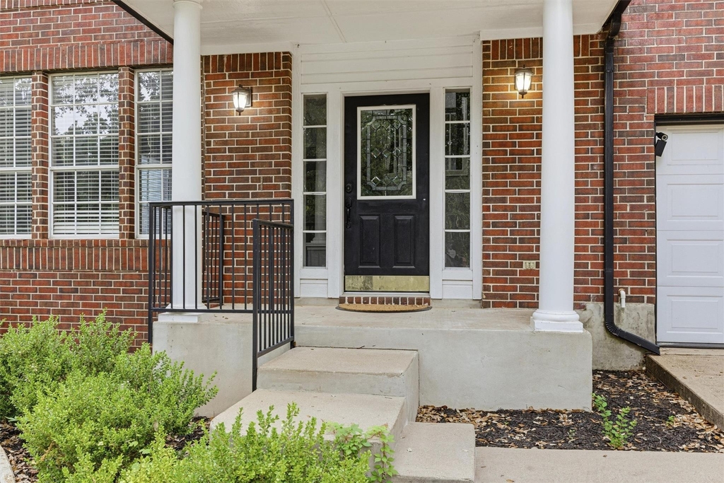 2813 Cortez Dr - Photo 1