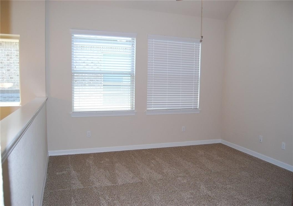 2501 Meyer Cv - Photo 7