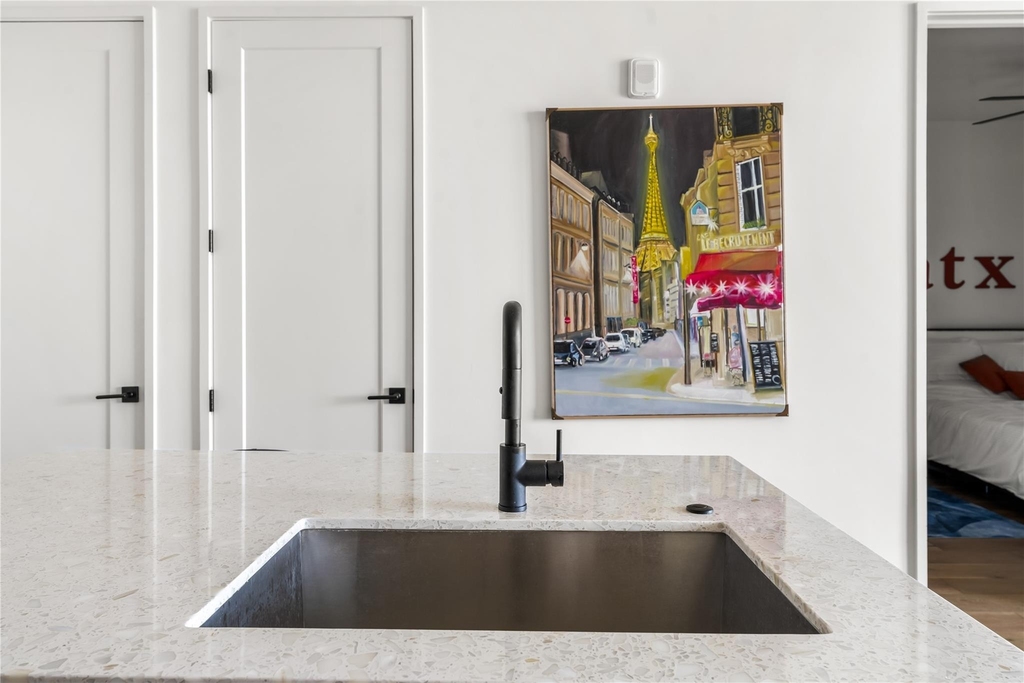 84 East Ave - Photo 6