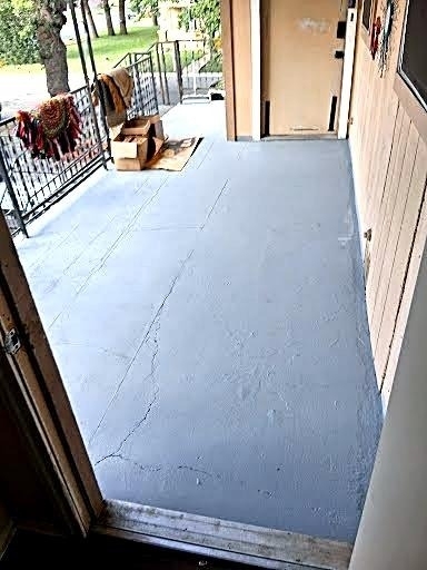 210 N Vanderveer St - Photo 1