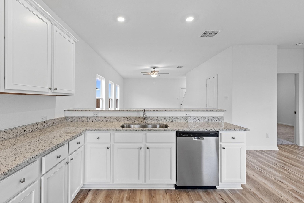 14408 Wahlbergs Way - Photo 4