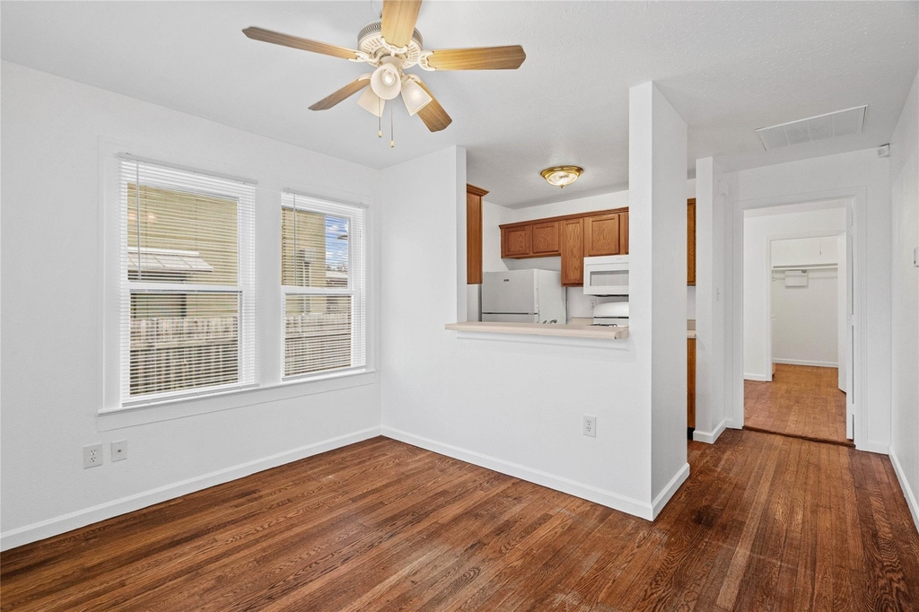 1307 Concho St - Photo 3