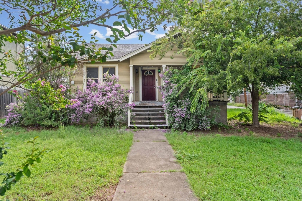 1307 Concho St - Photo 0