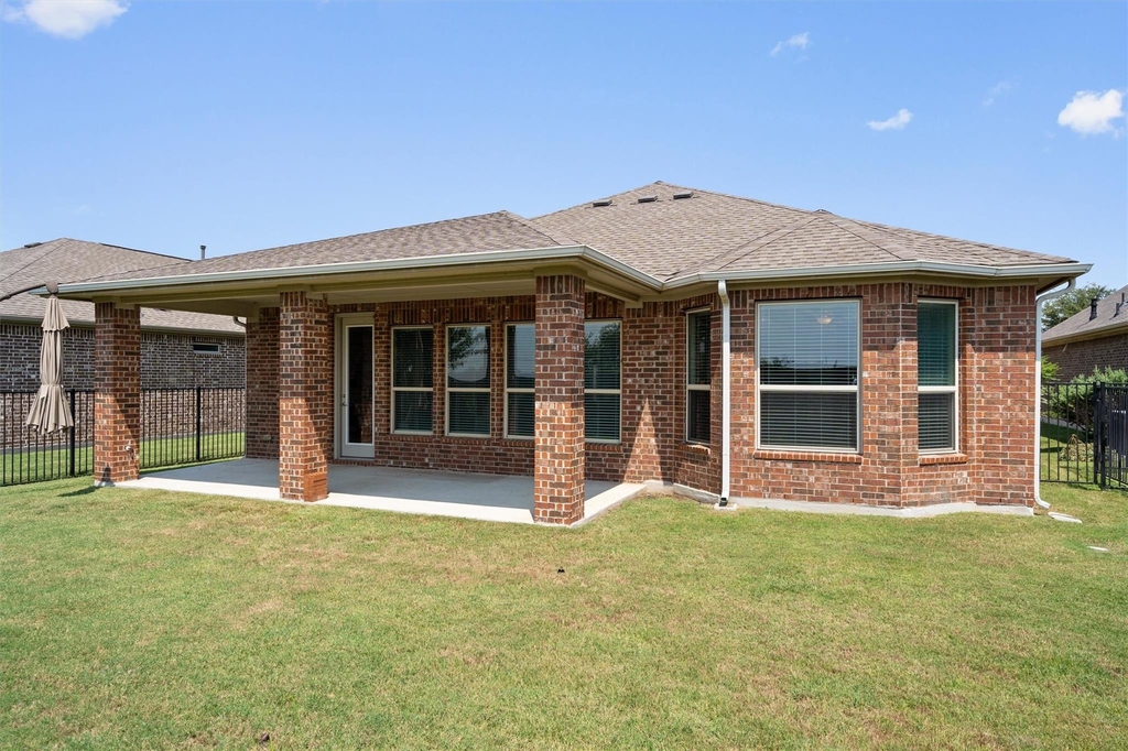 3241 Aurelia Ln - Photo 31
