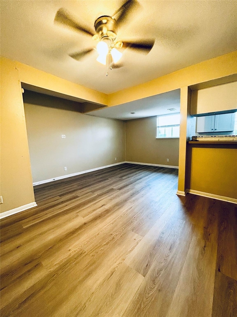 4410 Avenue F - Photo 7