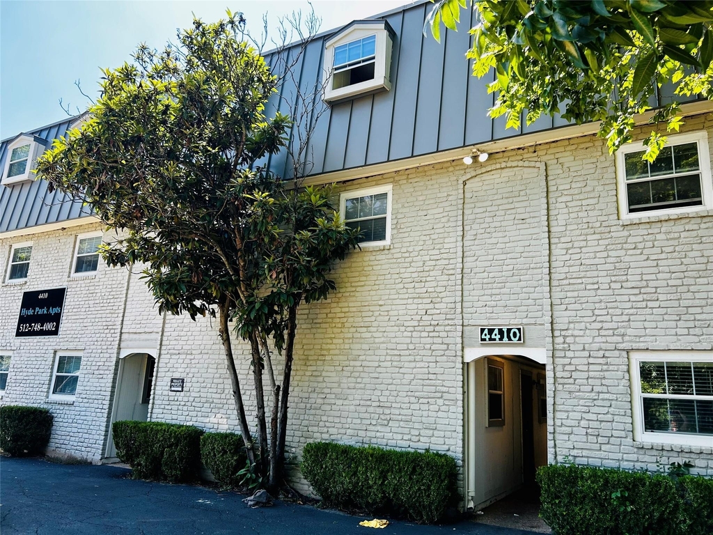 4410 Avenue F - Photo 0