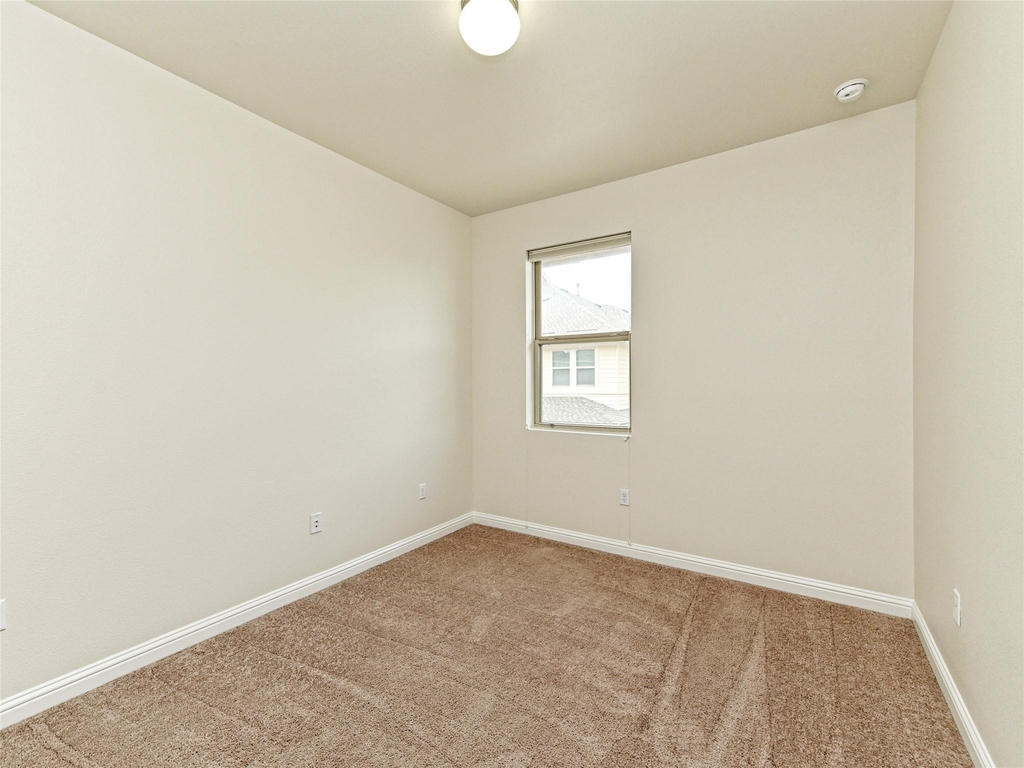 6814 E Riverside Dr - Photo 16