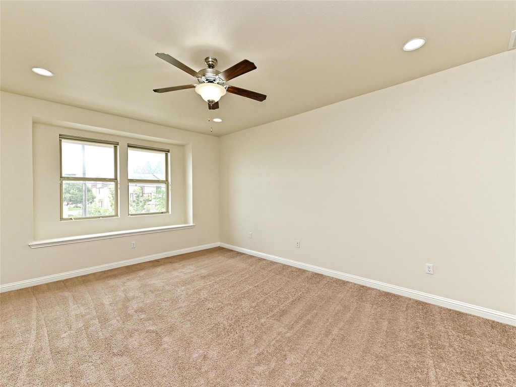 6814 E Riverside Dr - Photo 12