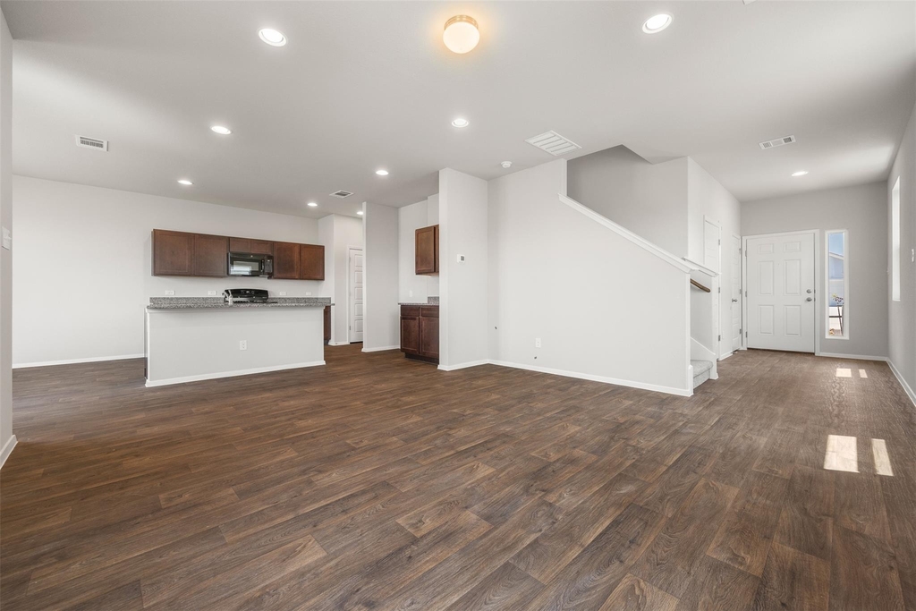 187 Haywood Mnr - Photo 3