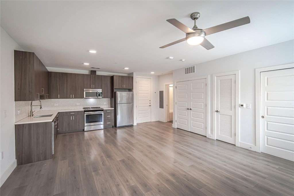 2213 Poquito St - Photo 11