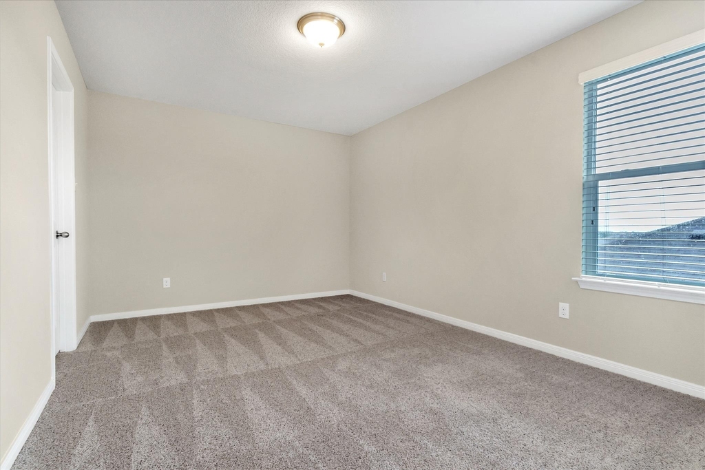1013 Gaelic Dr - Photo 13