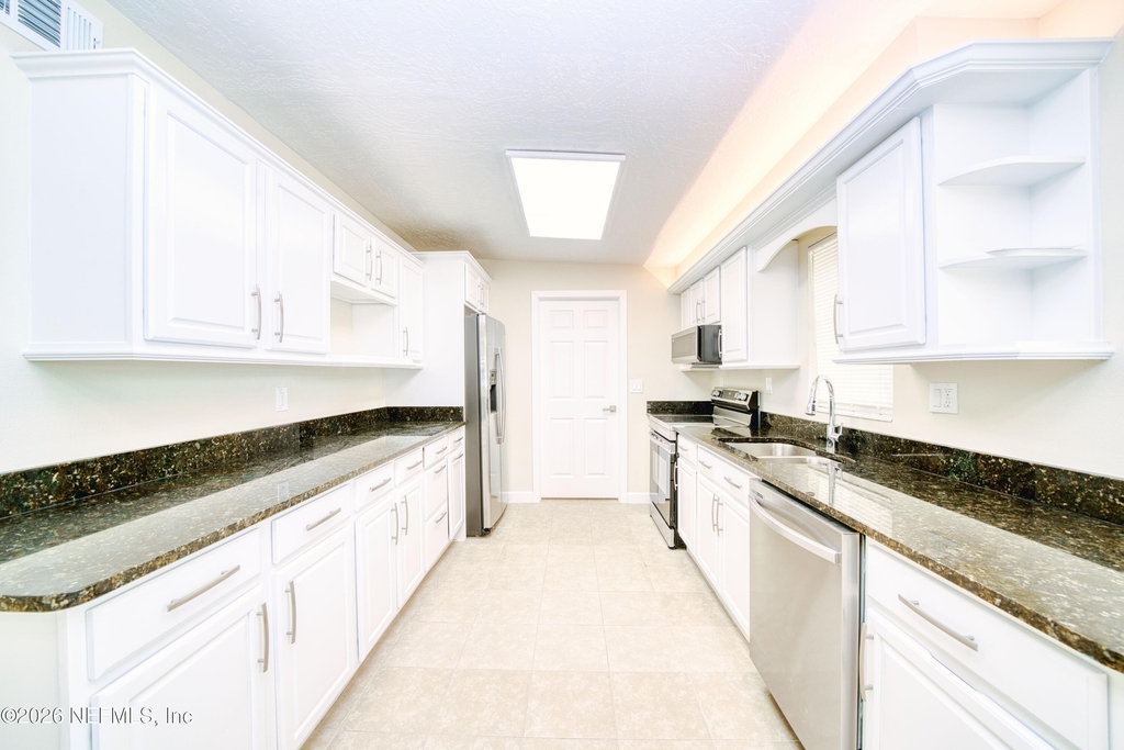 2517 Palm Avenue - Photo 4