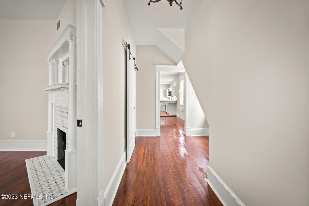 1832 Walnut Street - Photo 9