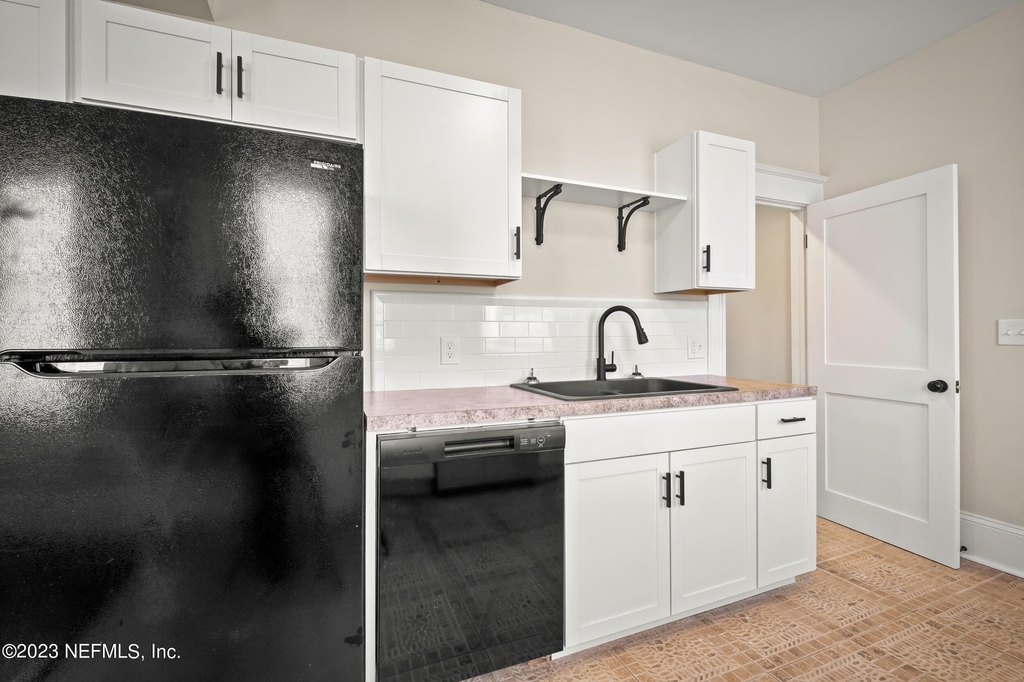 1832 Walnut Street - Photo 21