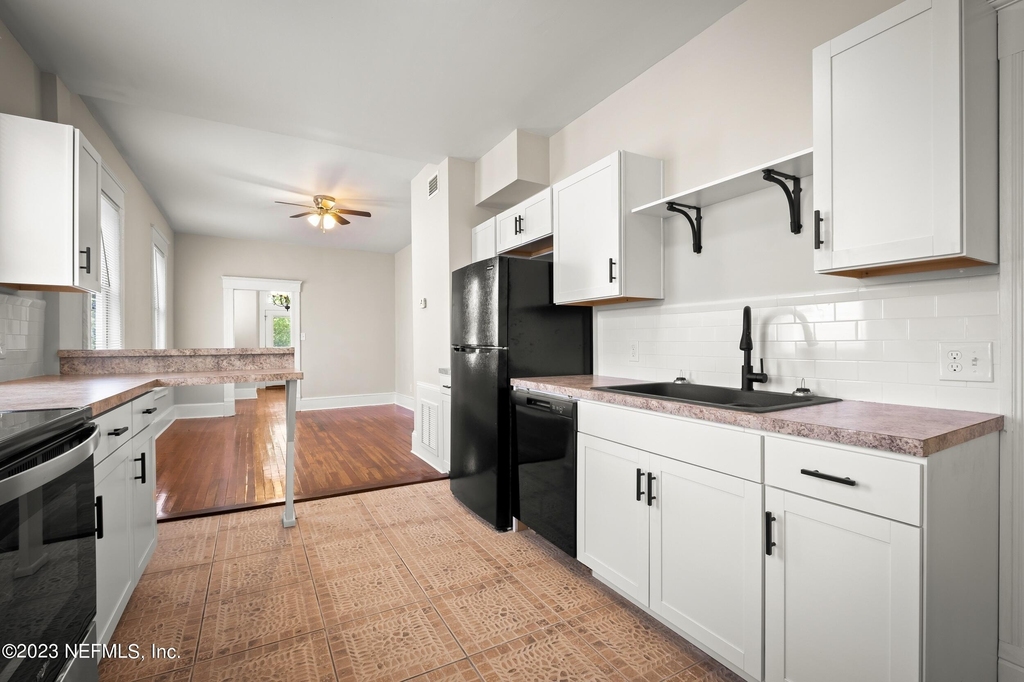 1832 Walnut Street - Photo 22