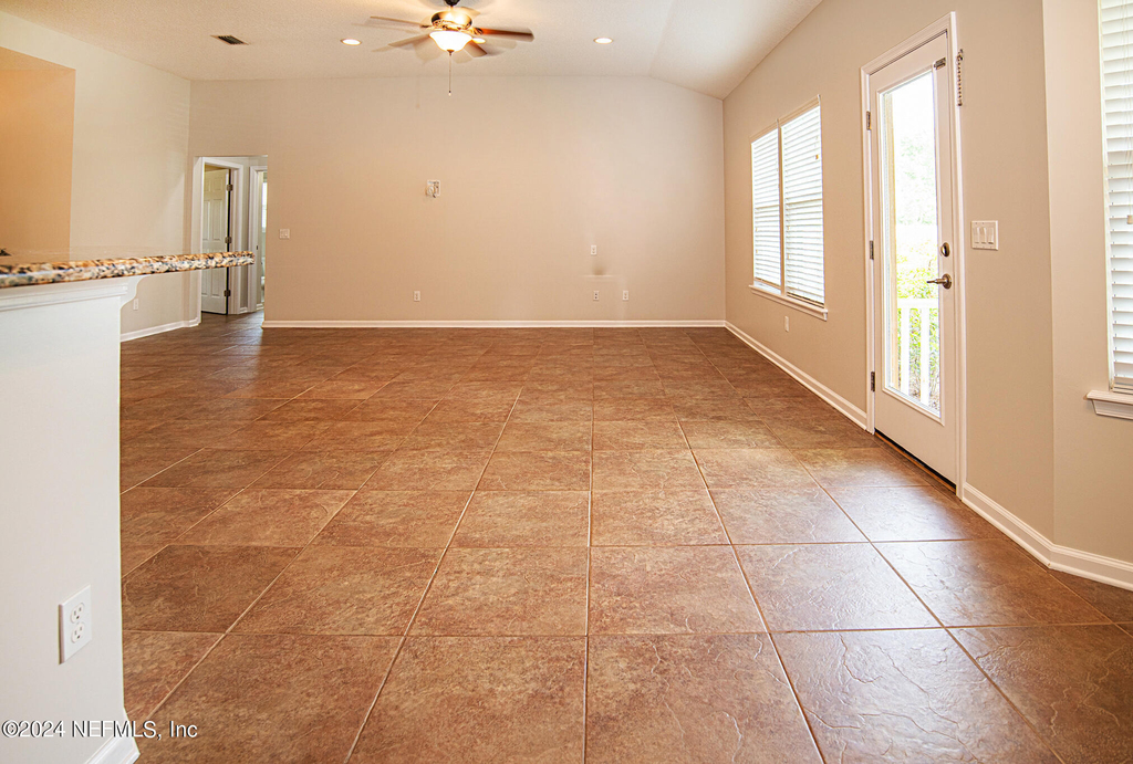 5285 Truman Pacetti Road - Photo 15