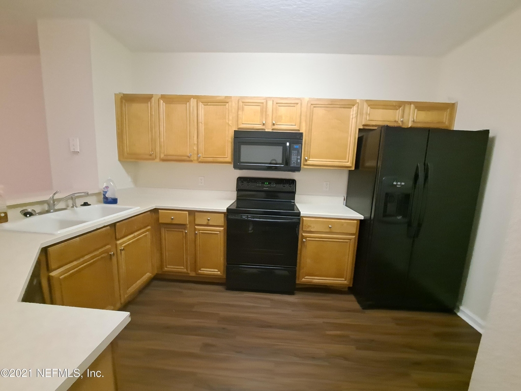 3750 Silver Bluff Boulevard - Photo 2